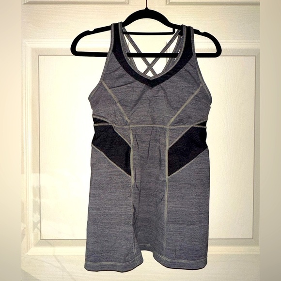 Lululemon women’s grey criss cross back tank top 8 athletic gym activewear - Picture 1 of 10
